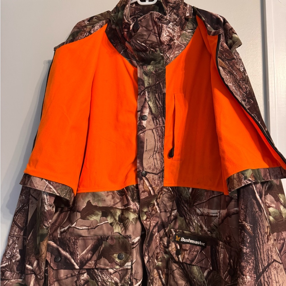 Bushmaster Realtree Camo Hunting Jacket - Picture 4 of 7